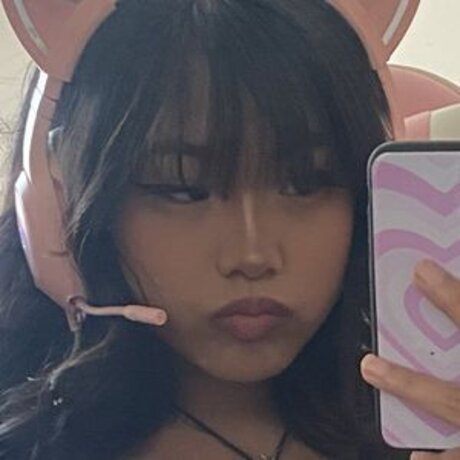 Lucy Lee ポルノスター ヌード 写真