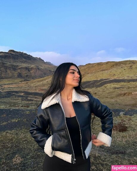 Zenoviajafar セクシーなスター 画像