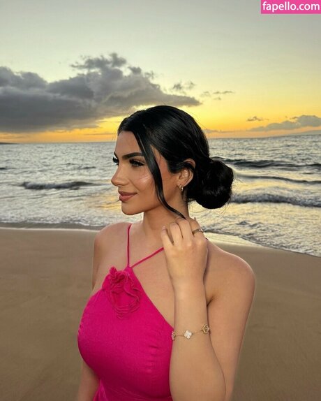 Zenoviajafar ポルノスター ホット ギャラリー