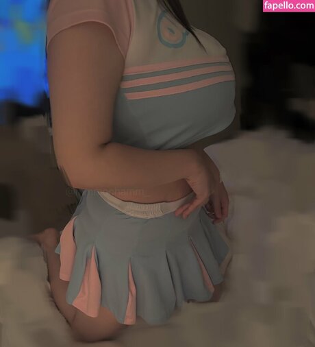 _UTxTU mom_ スター ヌード 写真