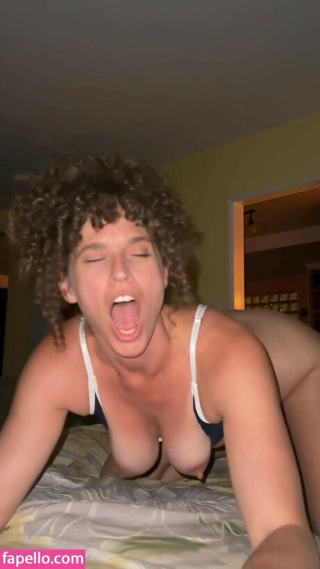 VibeWithMolly HDスター 写真