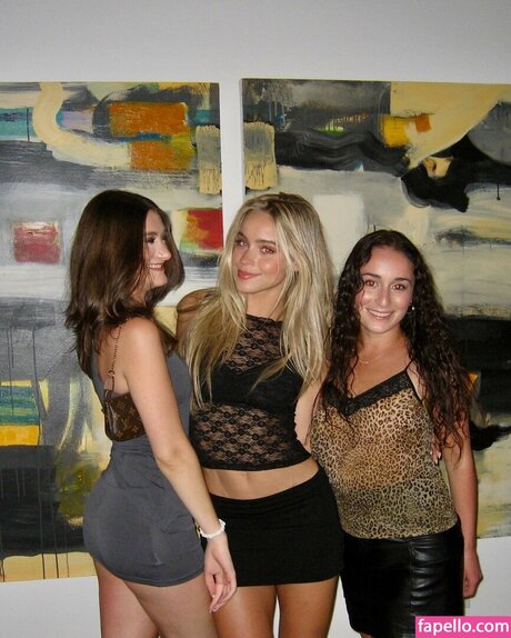 Alexa Blair Robertson ポルノモデル 写真