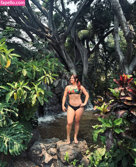 Ximena Blair ホットなモデル 画像