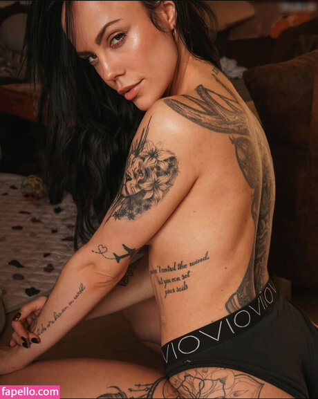 太った足のオンリーファンズ ポルノ 写真