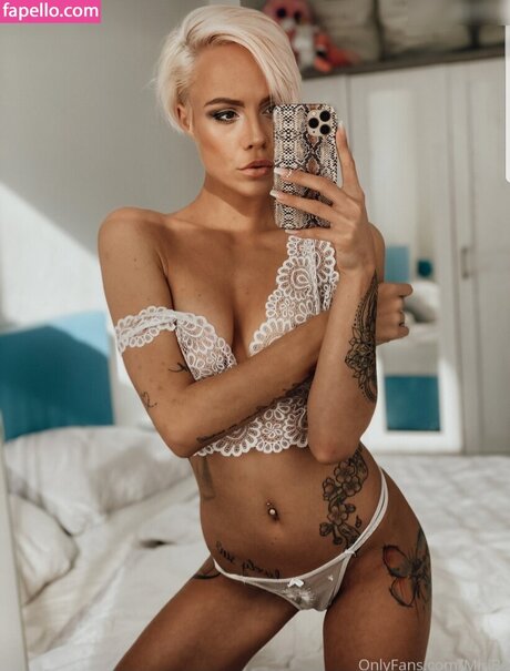 Miri Be セクシーなポルノスター 画像