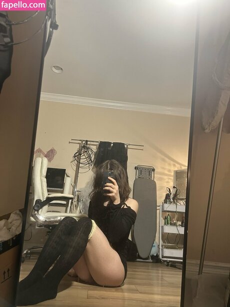 Squirtstain セクシーモデル ギャラリー