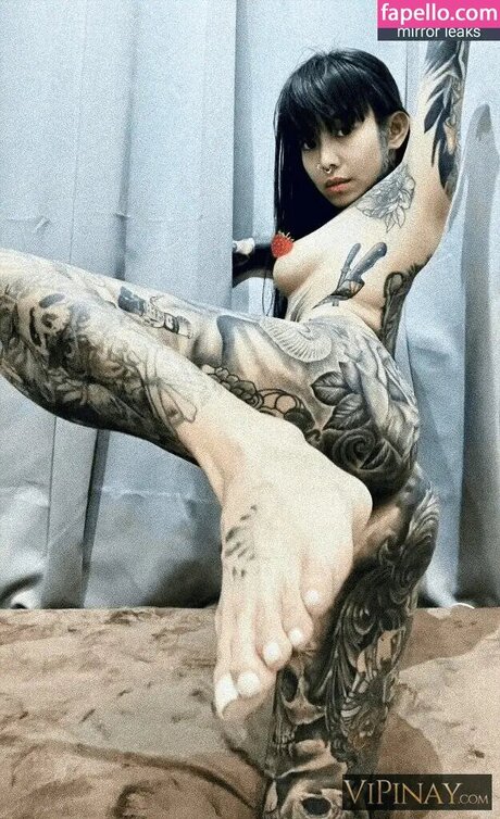 フィットネスアナルオンリーファンズ エロチック 写真