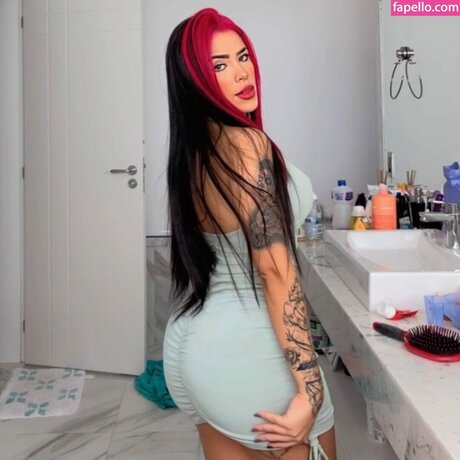 バニープリンセスオンリーファンズ エロ 写真