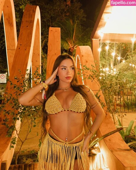 Dandara Schmidt セクシーモデル 写真