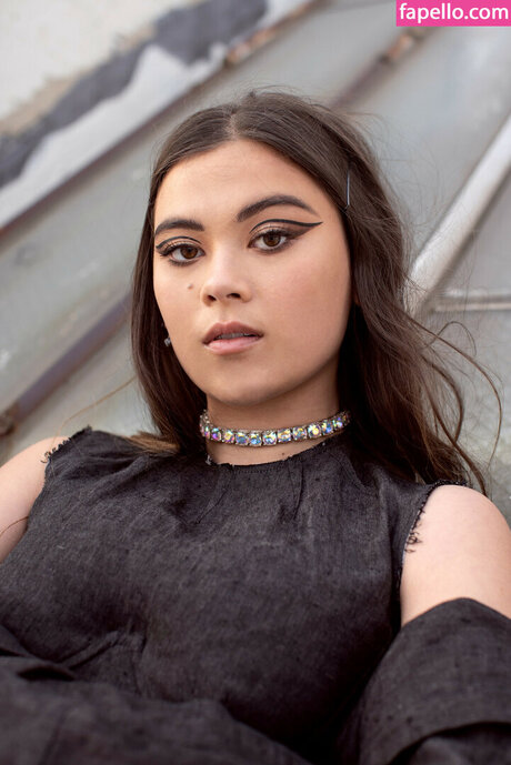 Lukita Maxwell アート女優 写真