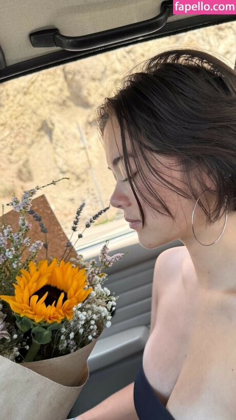 ティーンランジェリーオンリーファンズ 美しいxxx 写真