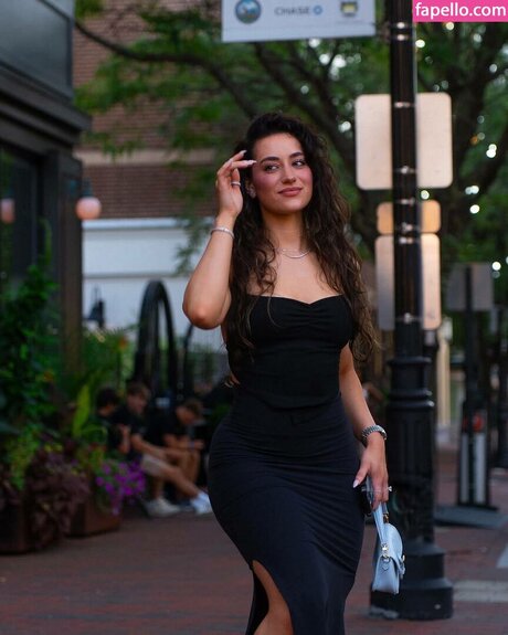 Jessica Bickling ヌードスター ギャラリー