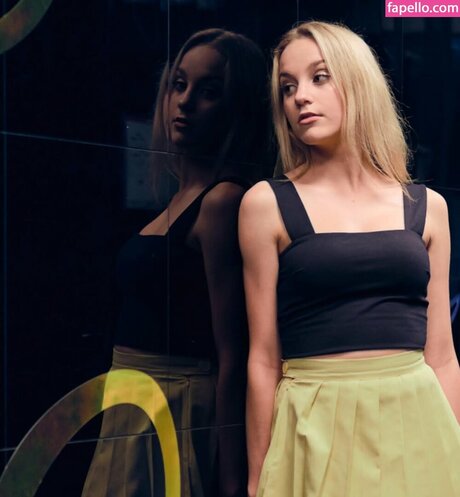 Nicola Crisa ポルノスター 無料 画像