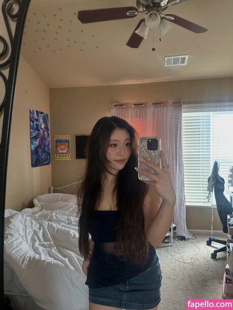 Starriebun ポルノスター 裸 画像