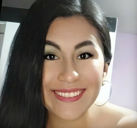 Kerry B 高品質モデル 写真