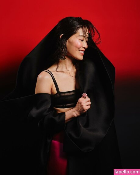 熟女のおっぱいオンリーファンズ ヌード 写真