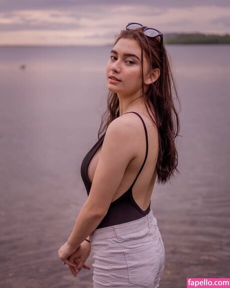 Katrina Dovey ポルノスター アーカイブ