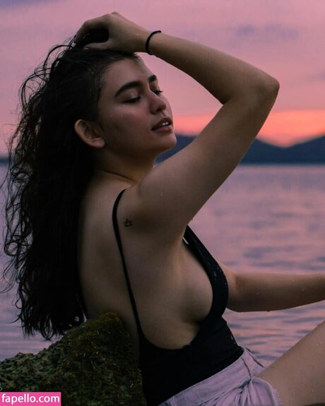 Katrina Dovey セクシーなポルノスター 写真