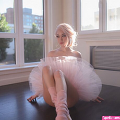 小さなおっぱいオンリーファンズ 無料セックス 写真