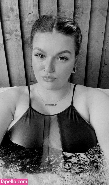 Zoe O Neill トップスター 写真