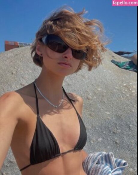 ブロンドのお尻オンリーファンズ ホット裸 写真