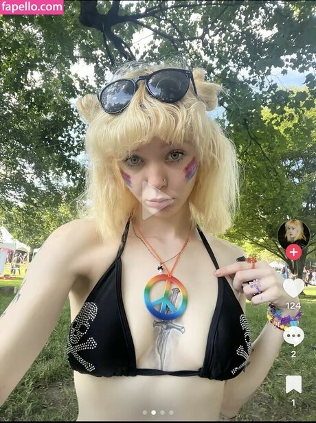 金髪の小人オンリーファンズ えろた アーカイブ