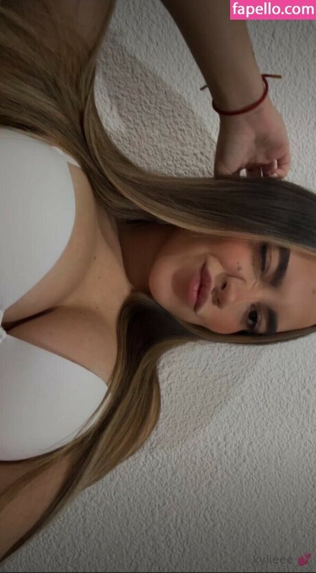 thukkylie 美しいスター 写真