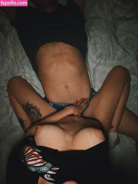 sweetpeach77 xxxポルノスター 画像