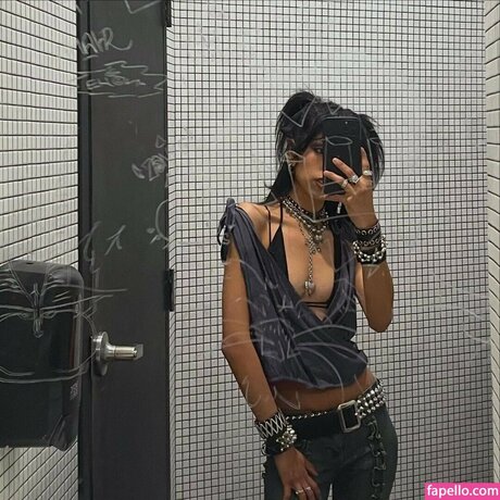 Aislinn Ritchie xxx女優 ギャラリー