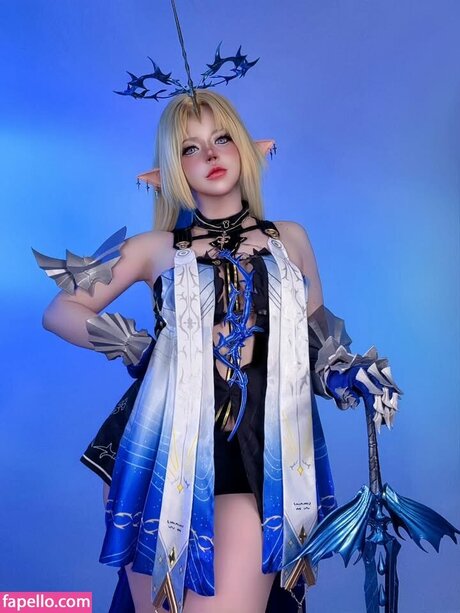 Alexy sky_ ヌード女優 画像