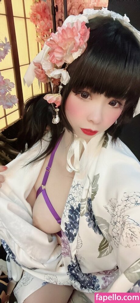 Rinanekomeow アダルトモデル 写真