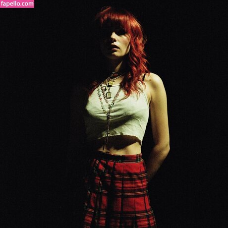 Ava Maybee 美しいモデル 写真