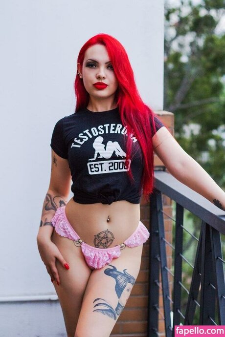 Aditi Angie 素敵なポルノスター 写真