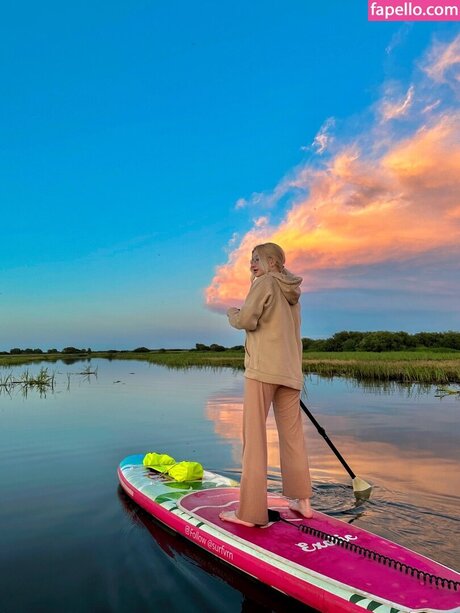 お尻を広げるオンリーファンズ 無料ポルノ 写真