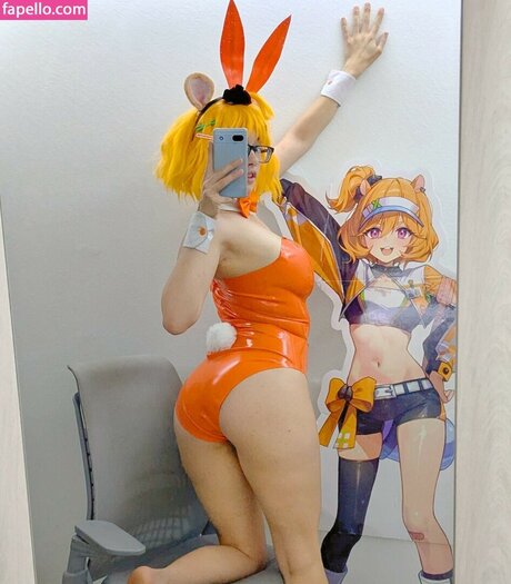 足 熟女 オンリーファンズ ホットポルノ 画像