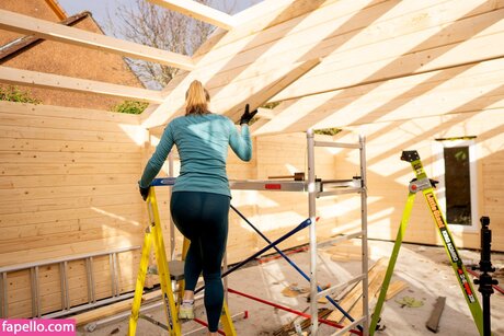 Hands On Katie スター ヌード 画像