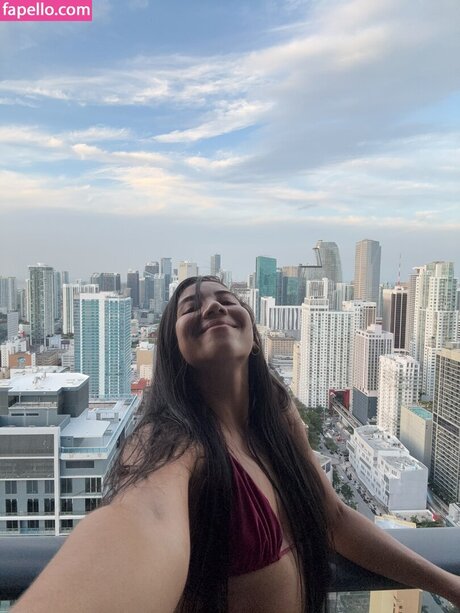 Azucena Cantillo スター xxx 写真