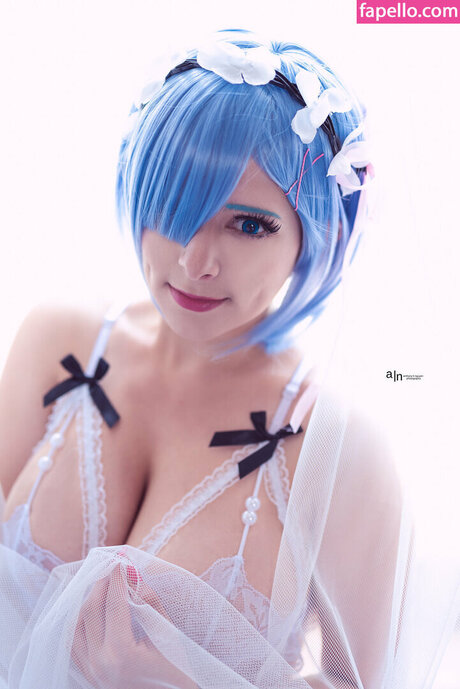 いちごミルクオンリーファンズ えろ 写真