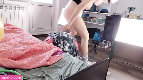 Marlin Gyoga ポルノスター ヌード ギャラリー