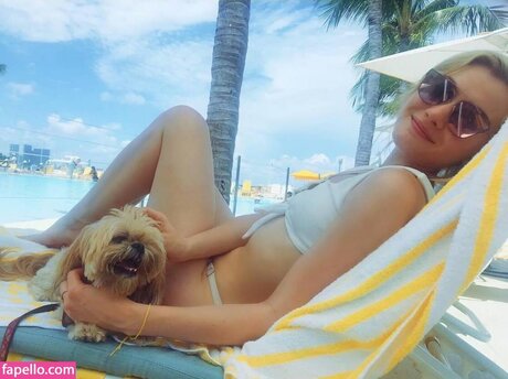 Skyler Samuels ポルノスター アダルト ギャラリー