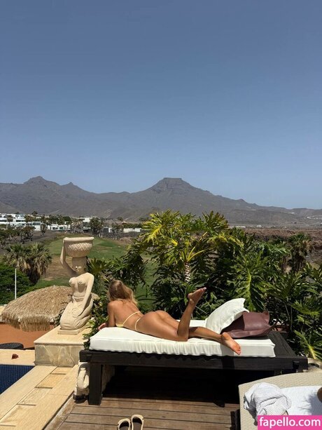 Zlatochkaden 完璧なポルノスター 写真