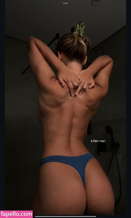 Zlatochkaden セックス女優 写真