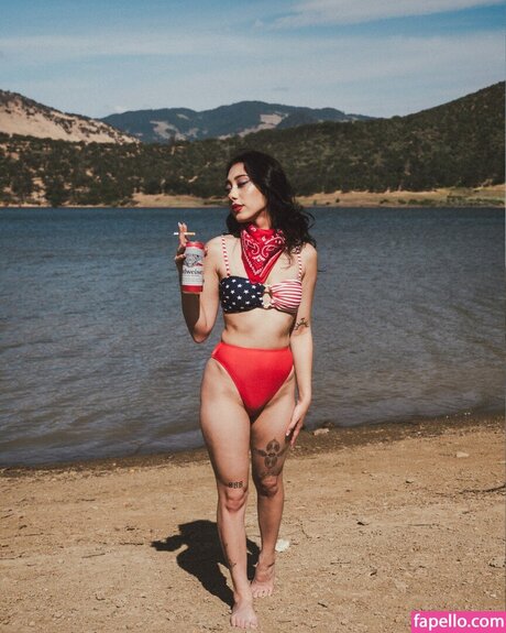 odetovenus ポルノスター パーフェクト 写真