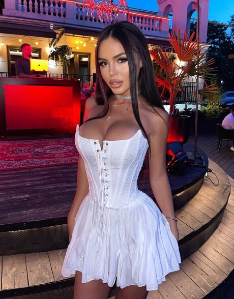 Shybkinaa 高品質モデル 写真