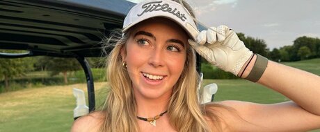 Charis Grace 裸のモデル 写真