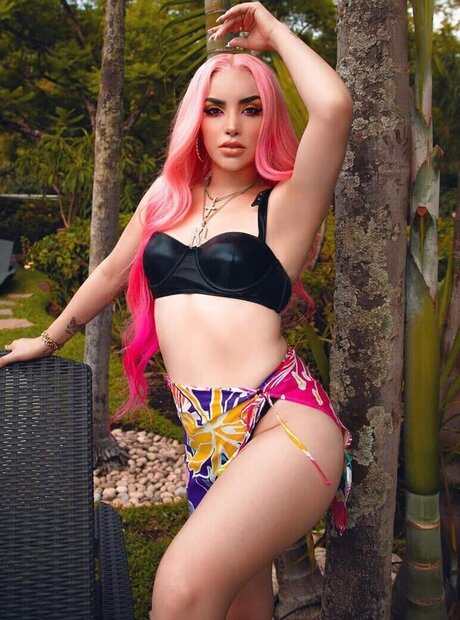 Kimberly Loaiza スター 裸 画像