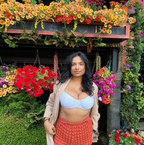 Abby Govindan 無料のポルノスター 写真