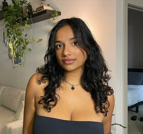 Abby Govindan ポルノ女優 ギャラリー