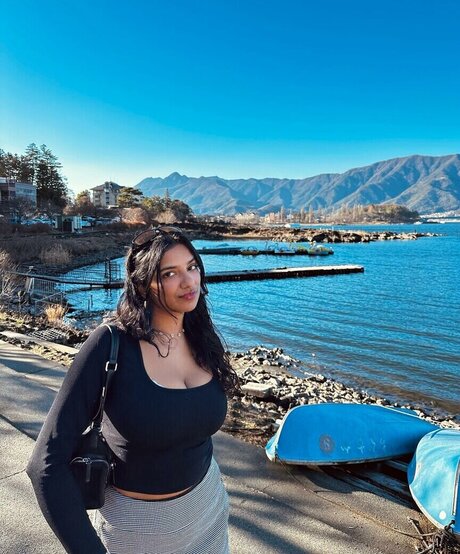 Abby Govindan エロティックなモデル ギャラリー