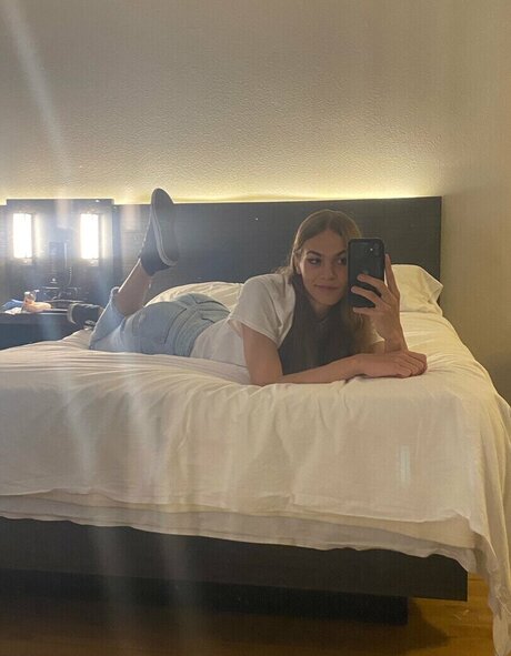 Cadence Marang セクシーモデル 画像